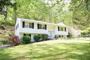 31 Longview Dr, Ridgefield, CT 06877 - Photo 3