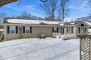 18 Hillcrest Dr, Montville, CT 06382 - Photo 33