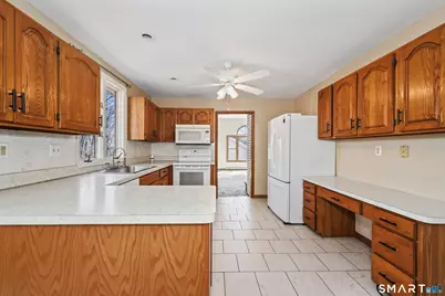 22 Greenwood Circle, Seymour, CT 06483 - Photo 15