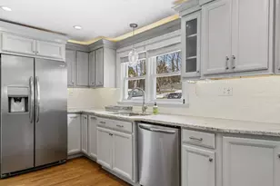 19 Olive St, Waterford, CT 06385 - Photo 11