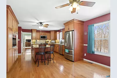 88 Kings Highway, Shelton, CT 06484 - Photo 9