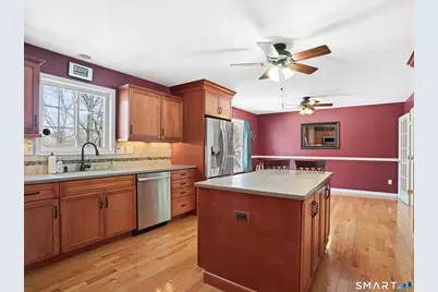 88 Kings Highway, Shelton, CT 06484 - Photo 11