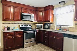 270 Pearl St, Enfield, CT 06082 - Photo 5