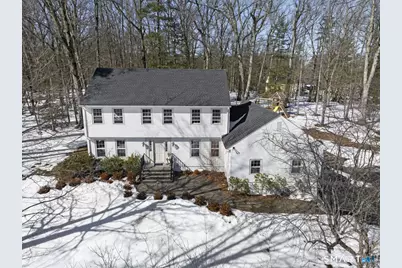 7 Shaw Drive, Simsbury, CT 06070 - Photo 1