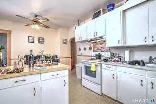 225 Meriden Rd, Waterbury, CT 06705 - Photo 29