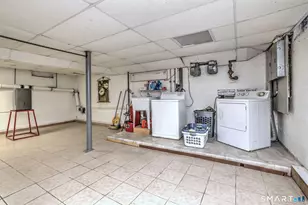 225 Meriden Rd, Waterbury, CT 06705 - Photo 33