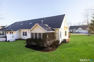 312 Spruce Hill Dr, Oxford, CT 06478 - Photo 5