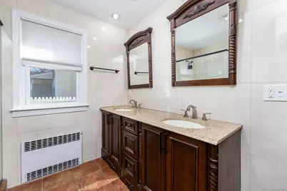 72 Mohegan Drive, West Hartford, CT 06117 - Photo 15