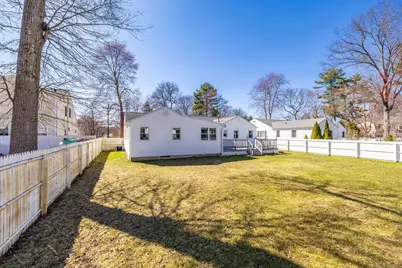 72 Mohegan Drive, West Hartford, CT 06117 - Photo 25