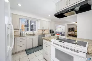 68 Longview Rd, Monroe, CT 06468 - Photo 15