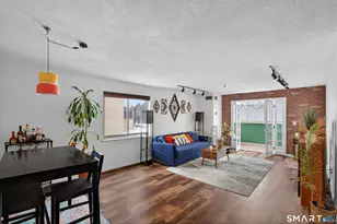 21 Putter Dr, Wallingford, CT 06492 - Photo 3