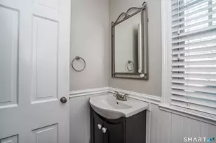 248 Penn Dr, West Hartford, CT 06119 - Photo 11