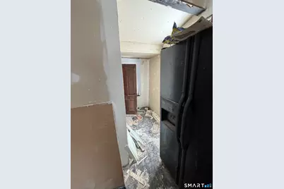 83 Maple Street, Norwich, CT 06360 - Photo 11