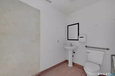 186 Hillside Road, Fairfield, CT 06824 - Photo 19