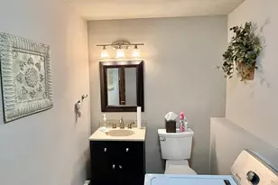 28 Elmwood Dr, Seymour, CT 06483 - Photo 27