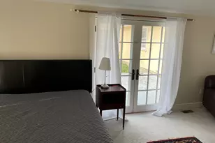 69 River St, Guilford, CT 06437 - Photo 11