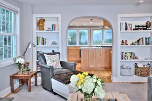 8 Bauer Pl, Westport, CT 06880 - Photo 9