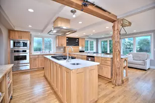 8 Bauer Pl, Westport, CT 06880 - Photo 11