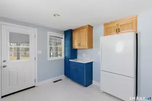 20 Browning Ave, Newington, CT 06111 - Photo 7