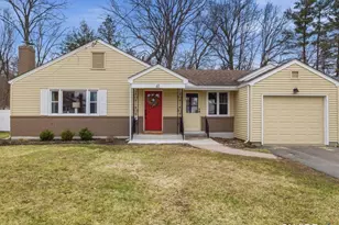 41 Haynes Rd, West Hartford, CT 06117 - Photo 3