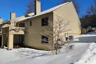 9 Putnam Ln, Avon, CT 06001 - Photo 3