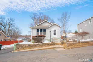 360 Saunders Ave, Bridgeport, CT 06606 - Photo 1