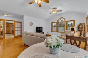 6 Carriage Dr, North Haven, CT 06473 - Photo 17