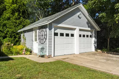 165 Plant Street, New London, CT 06320 - Photo 35