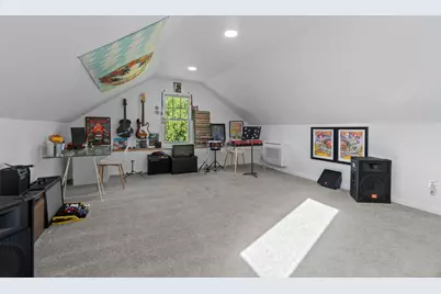 165 Plant Street, New London, CT 06320 - Photo 31