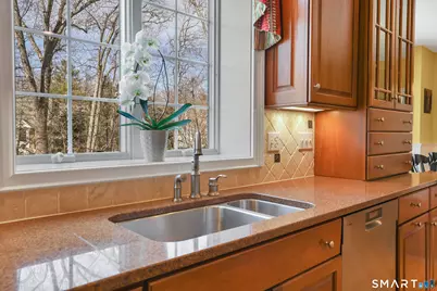 9 White Oak Lane, Avon, CT 06001 - Photo 11