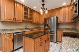 4 Dora Dr, East Haven, CT 06513 - Photo 13