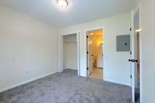 666 Broad St, Meriden, CT 06450 - Photo 7