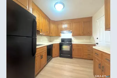 666 Broad Street #7, Meriden, CT 06450 - Photo 9