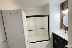 109 Winding Ln, East Hartford, CT 06118 - Photo 11