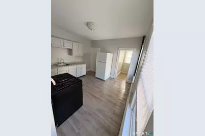 197 Edgewood Street #1, Hartford, CT 06112 - Photo 9