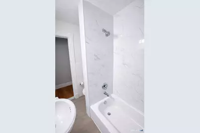 197 Edgewood Street #1, Hartford, CT 06112 - Photo 11