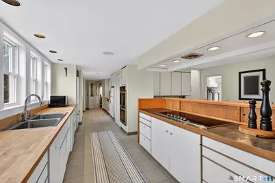 39 Vineyard Place, Guilford, CT 06437 - Photo 15