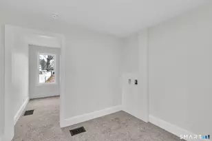 45 Hanmer St, East Hartford, CT 06108 - Photo 11