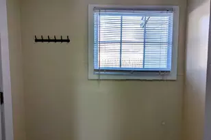 184 Buckingham Ave, Milford, CT 06460 - Photo 5