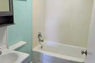 184 Buckingham Ave, Milford, CT 06460 - Photo 7