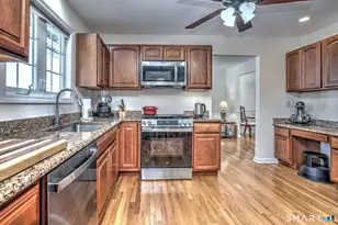 8 Hill St, East Haven, CT 06512 - Photo 19