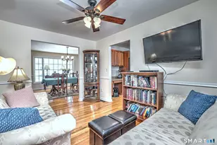 8 Hill St, East Haven, CT 06512 - Photo 15