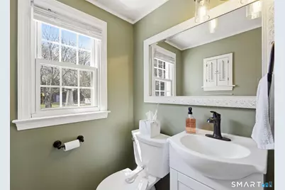 41 Oak Street, East Hartford, CT 06118 - Photo 19