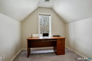 1252 Burlington Ave, Bristol, CT 06010 - Photo 23