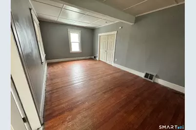 302 Lakeview Avenue, Waterbury, CT 06705 - Photo 9