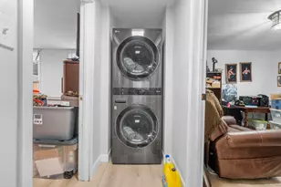 10 Cold Spring St, East Haven, CT 06512 - Photo 19