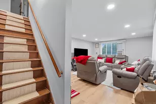 10 Cold Spring St, East Haven, CT 06512 - Photo 23