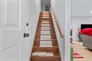 10 Cold Spring St, East Haven, CT 06512 - Photo 25