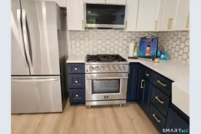 10 Cold Spring Street, East Haven, CT 06512 - Photo 9