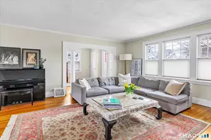 19 Stiles St, Stratford, CT 06614 - Photo 7